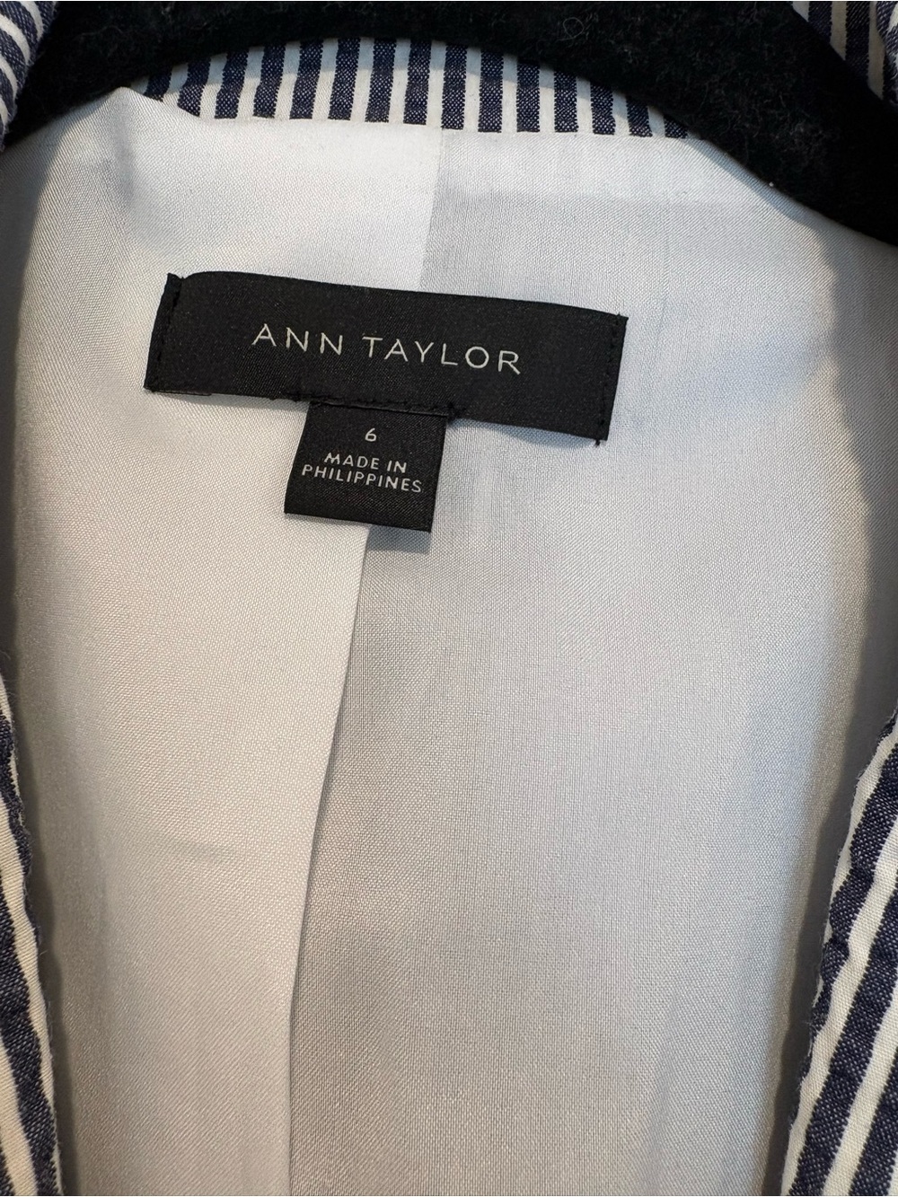 Ann Taylor Navy & White Striped Blazer - Picture 4 of 6